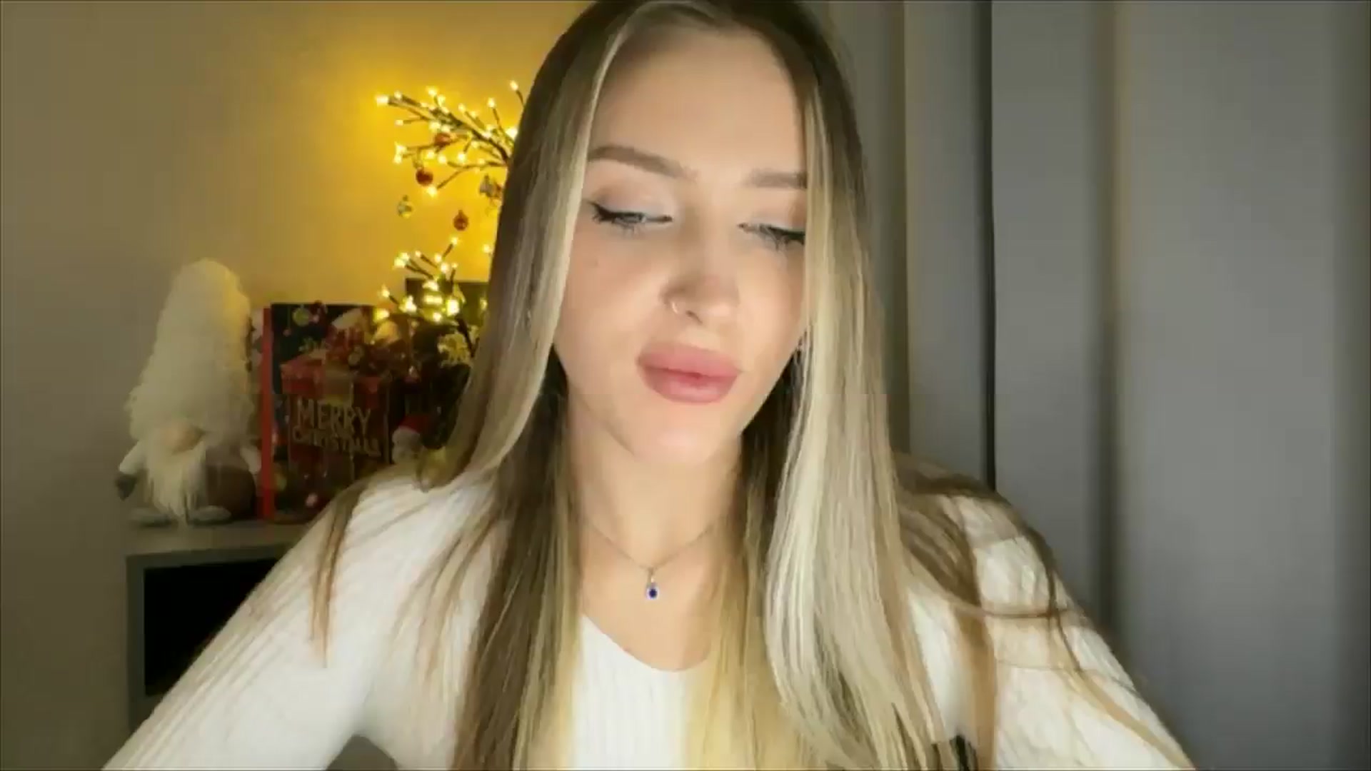 Gallery image thumbnail from My_Diana's myfreecams stream on, 01/05/2025, 23:04 image 7 of 20