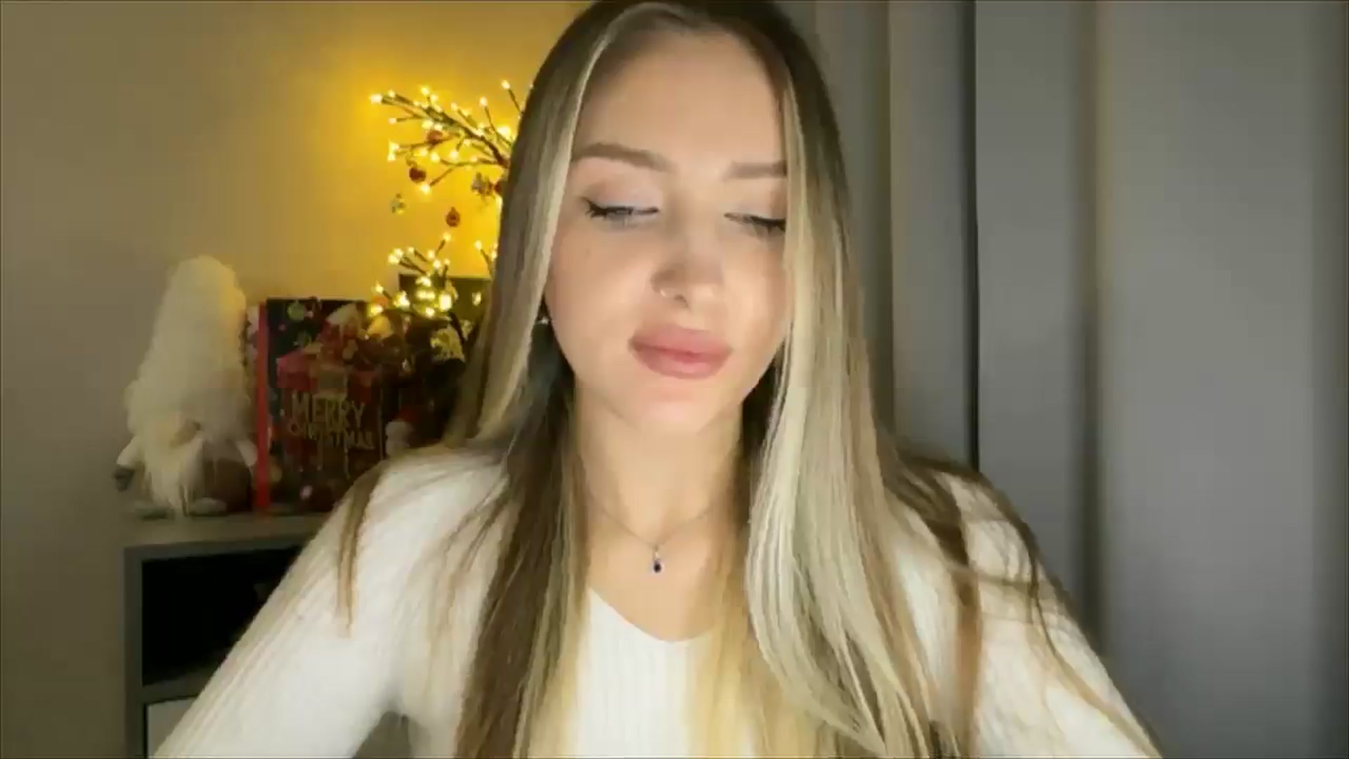 Gallery image thumbnail from My_Diana's myfreecams stream on, 01/05/2025, 23:04 image 3 of 20