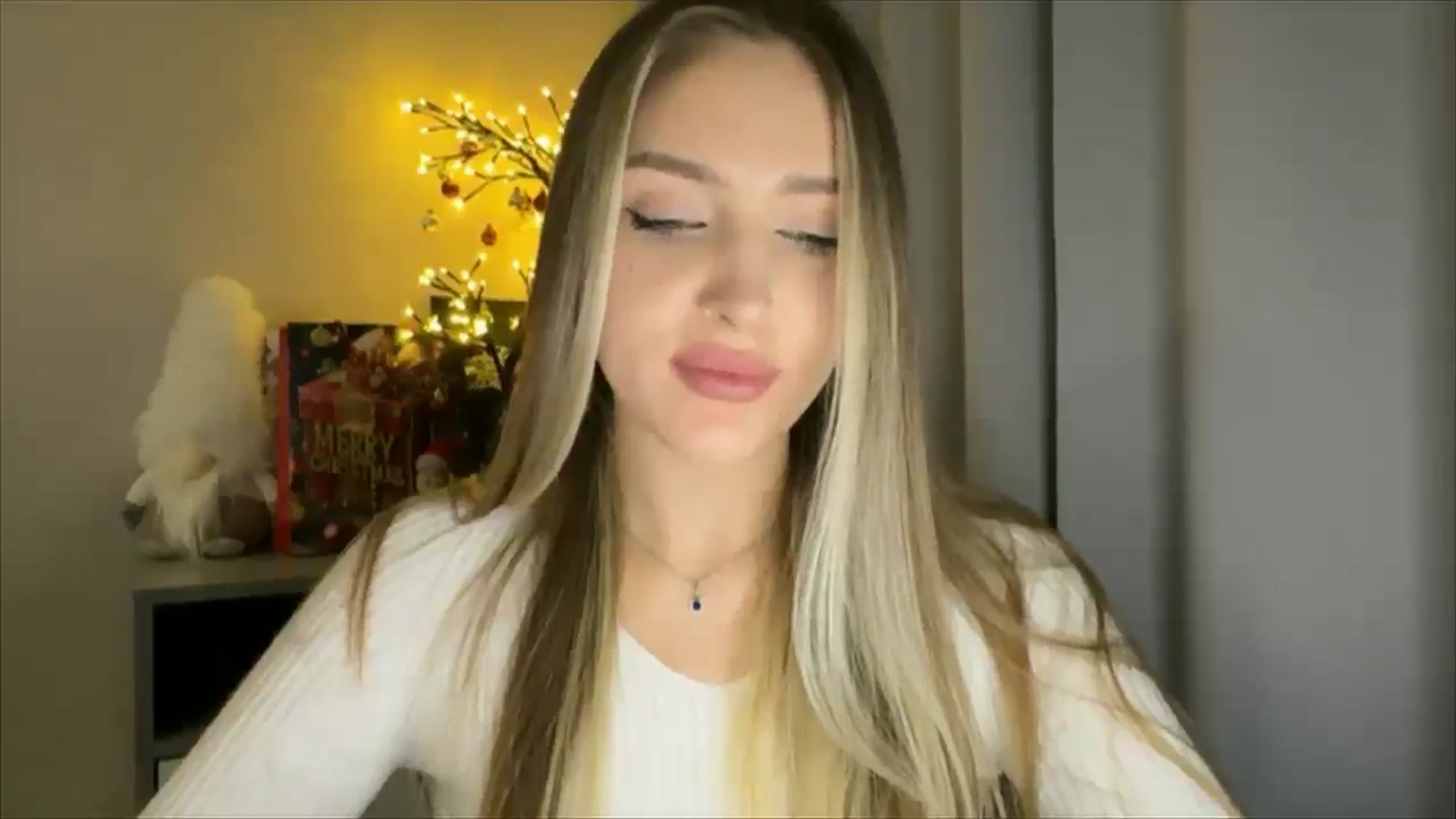 Gallery image thumbnail from My_Diana's myfreecams stream on, 01/05/2025, 23:04 image 10 of 20