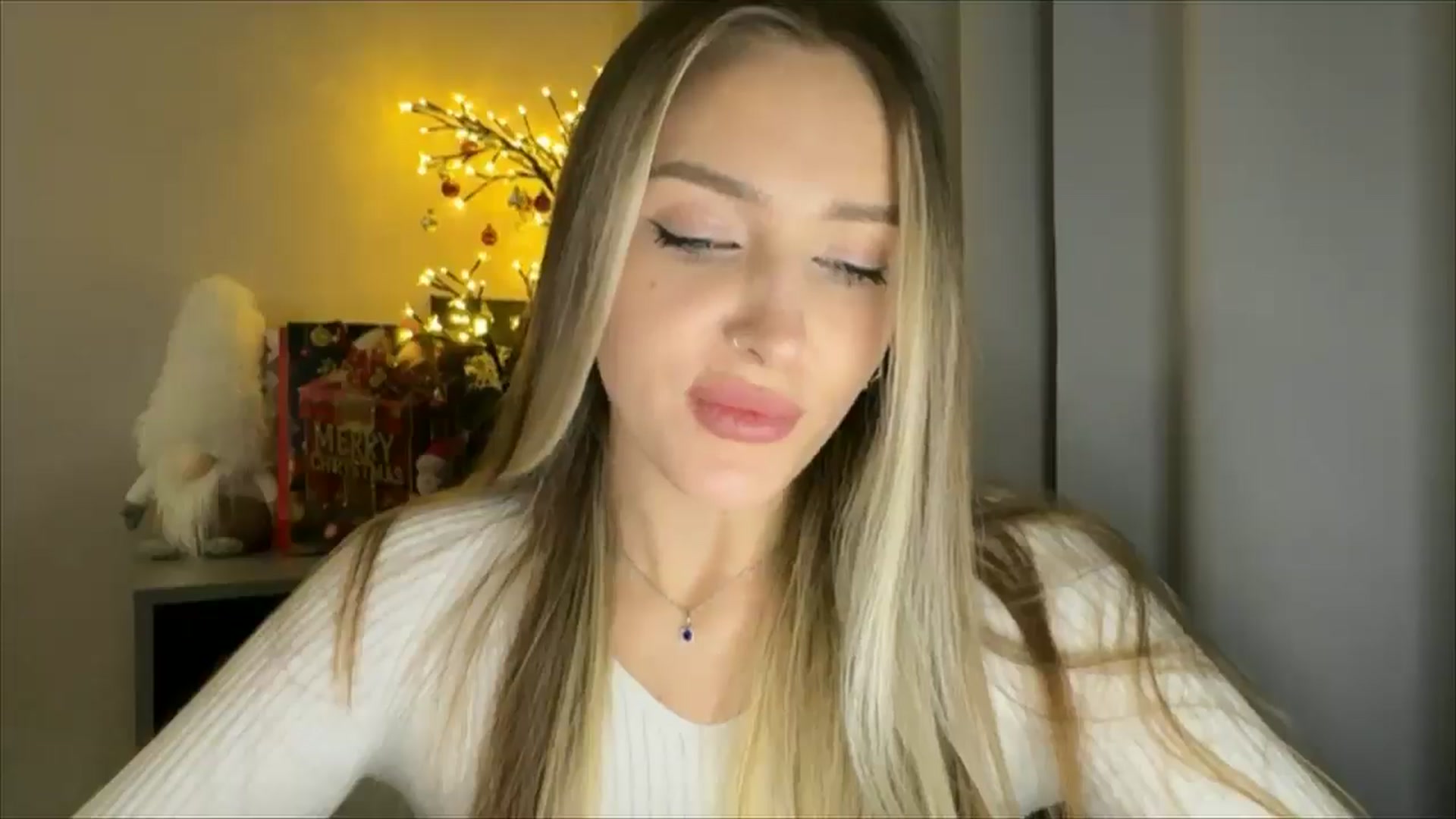 Gallery image thumbnail from My_Diana's myfreecams stream on, 01/05/2025, 23:04 image 4 of 20