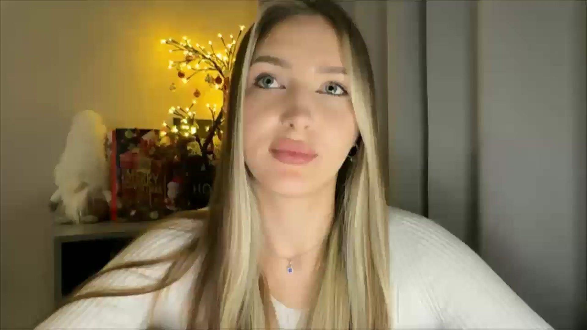 Gallery image thumbnail from My_Diana's myfreecams stream on, 01/05/2025, 23:41 image 11 of 20
