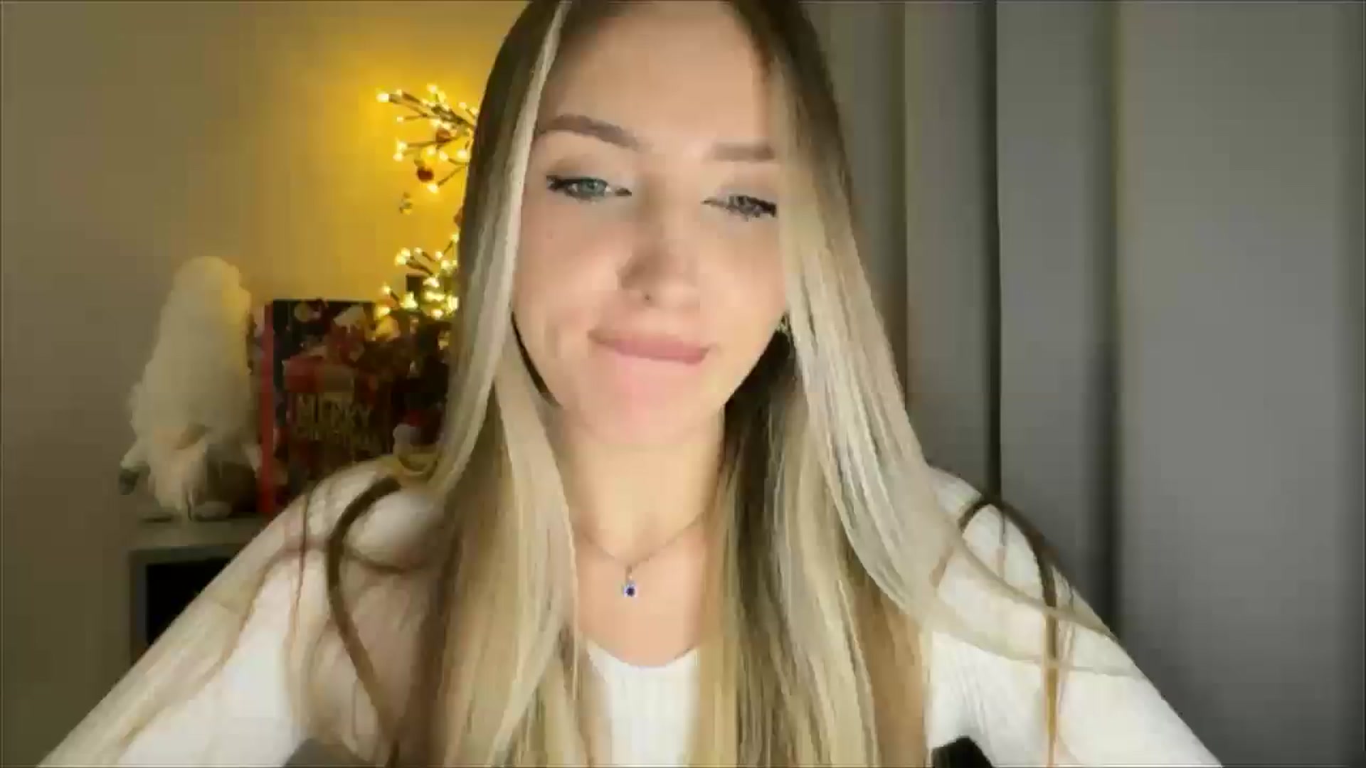 Gallery image thumbnail from My_Diana's myfreecams stream on, 01/05/2025, 23:41 image 18 of 20