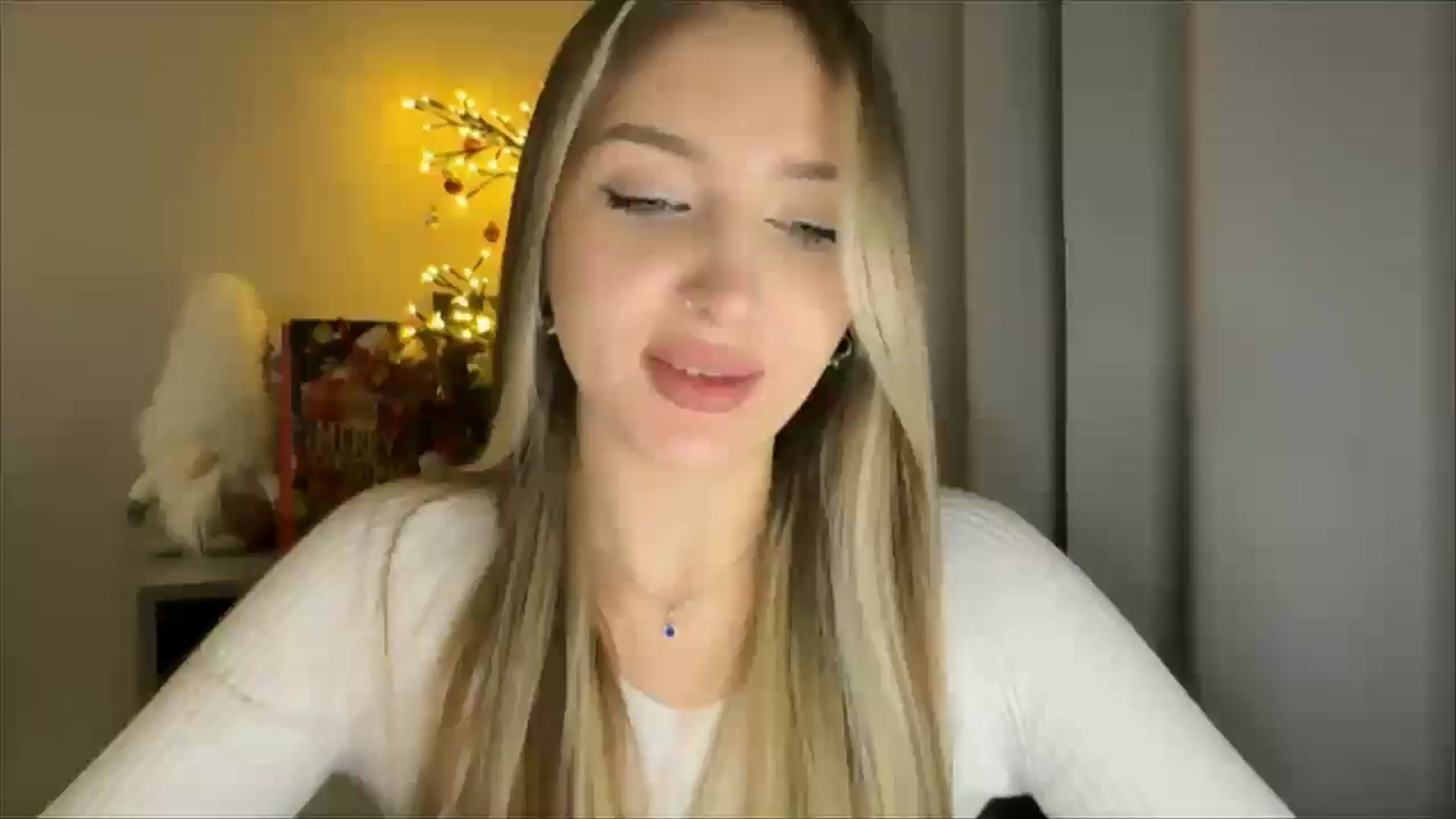 Gallery image thumbnail from My_Diana's myfreecams stream on, 01/05/2025, 23:41 image 14 of 20