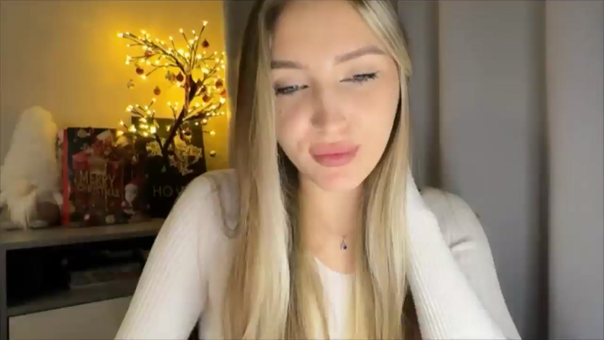 Gallery image thumbnail from My_Diana's myfreecams stream on, 01/06/2025, 24:06 image 2 of 20