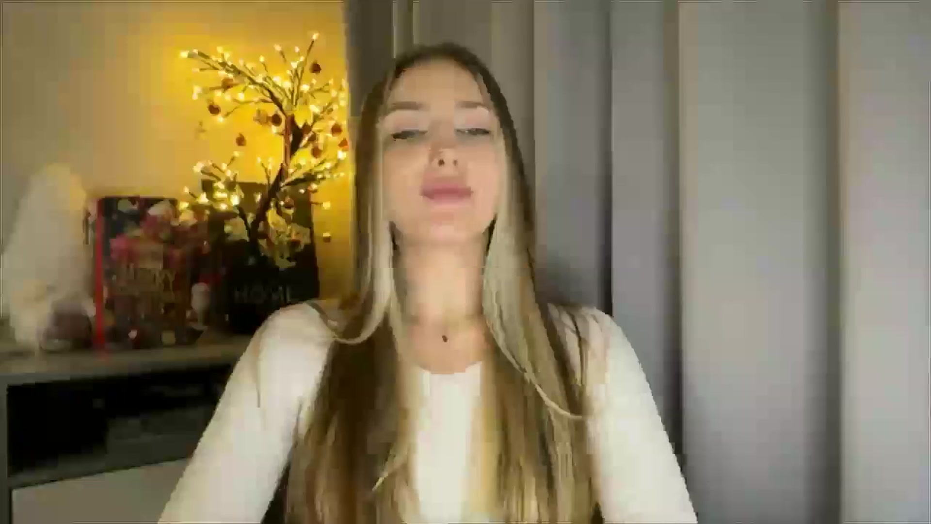 Gallery image thumbnail from My_Diana's myfreecams stream on, 01/06/2025, 24:06 image 15 of 20