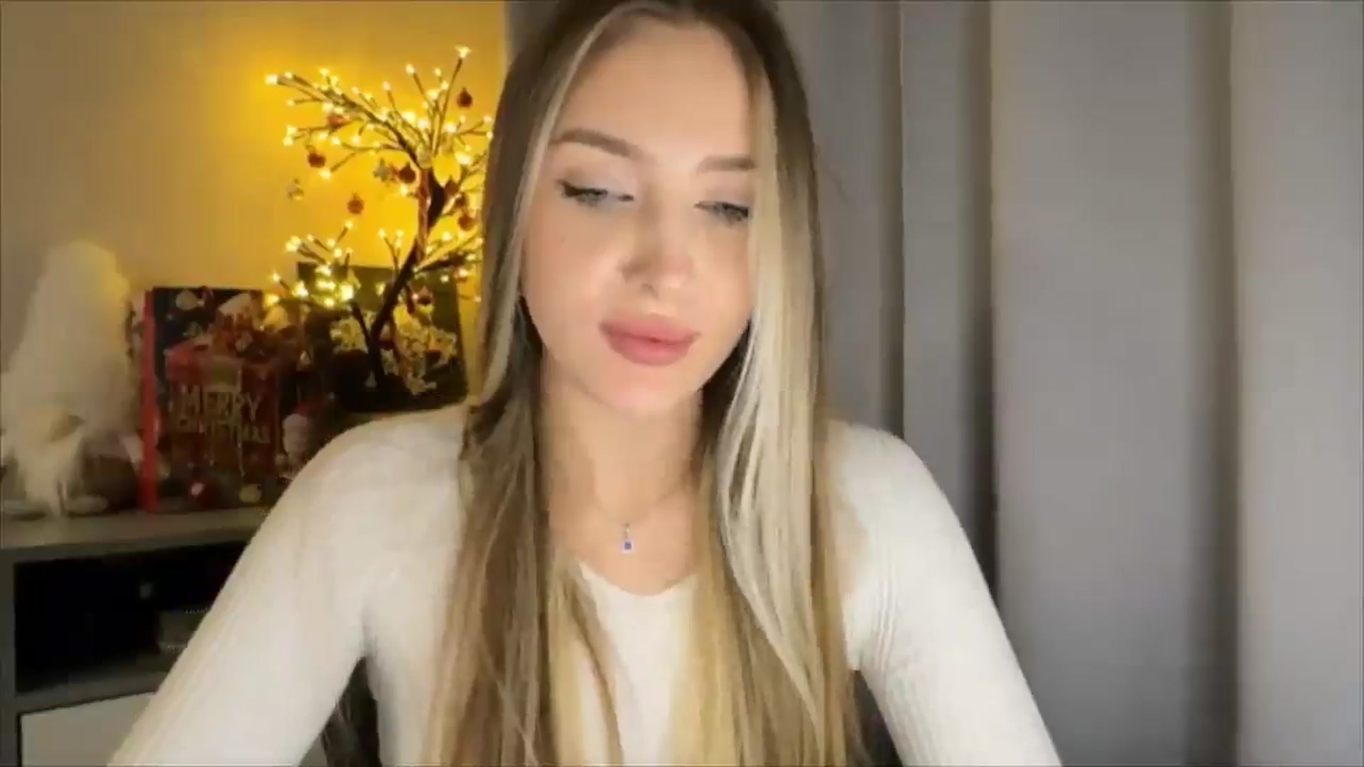 Gallery image thumbnail from My_Diana's myfreecams stream on, 01/06/2025, 24:06 image 4 of 20