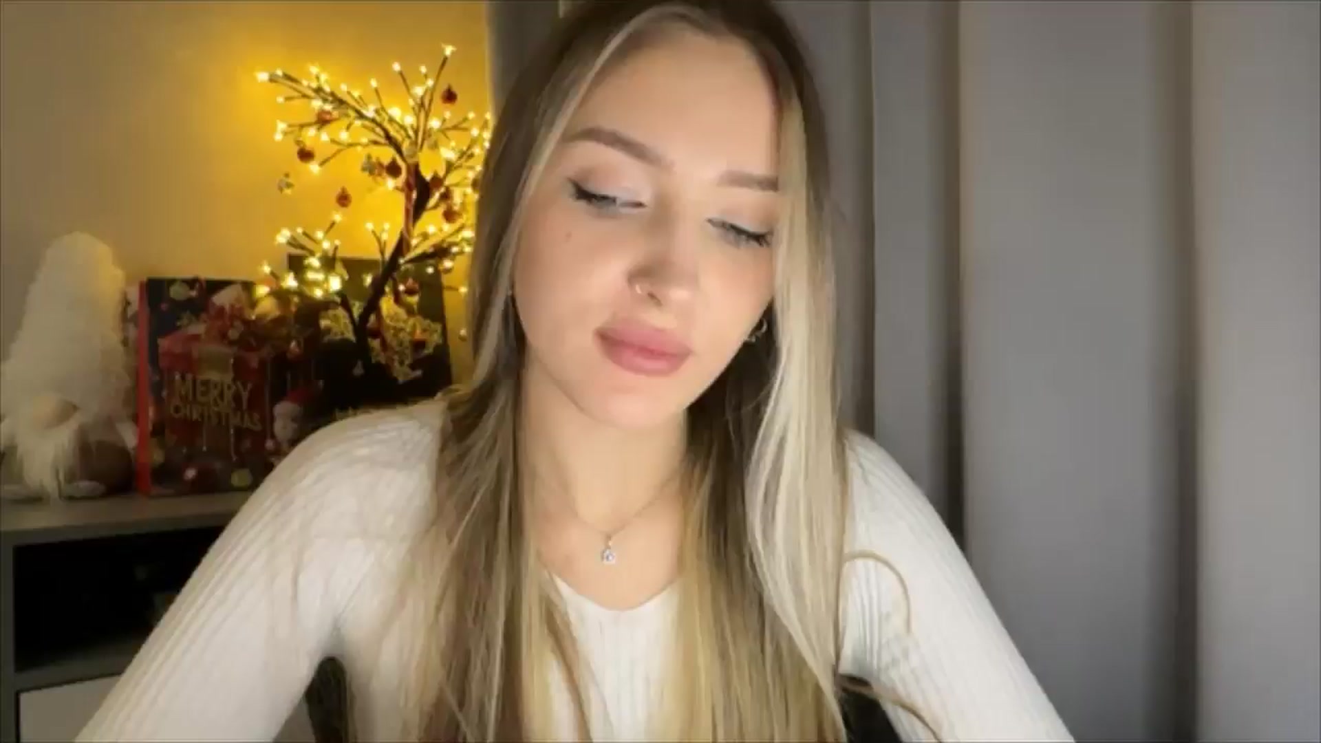 Gallery image thumbnail from My_Diana's myfreecams stream on, 01/06/2025, 24:06 image 3 of 20