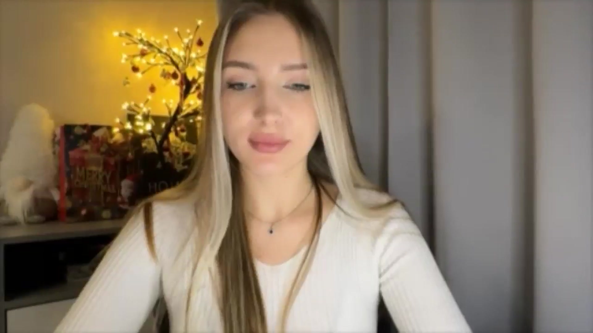 Gallery image thumbnail from My_Diana's myfreecams stream on, 01/06/2025, 24:06 image 20 of 20