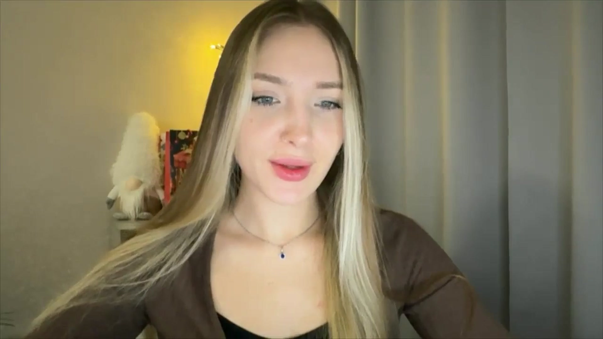 Gallery image thumbnail from My_Diana's myfreecams stream on, 01/06/2025, 22:18 image 15 of 20