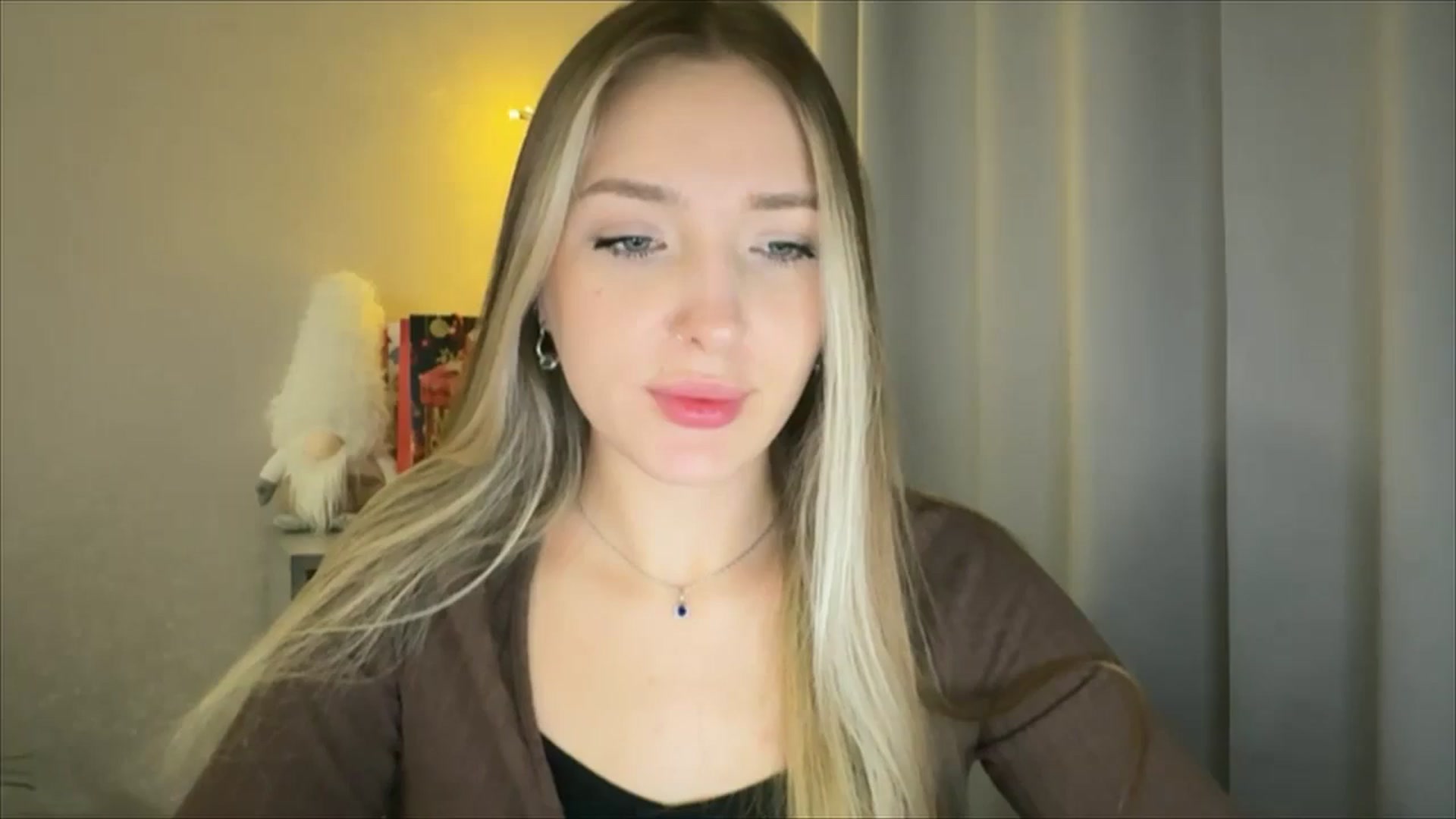 Gallery image thumbnail from My_Diana's myfreecams stream on, 01/06/2025, 22:18 image 8 of 20