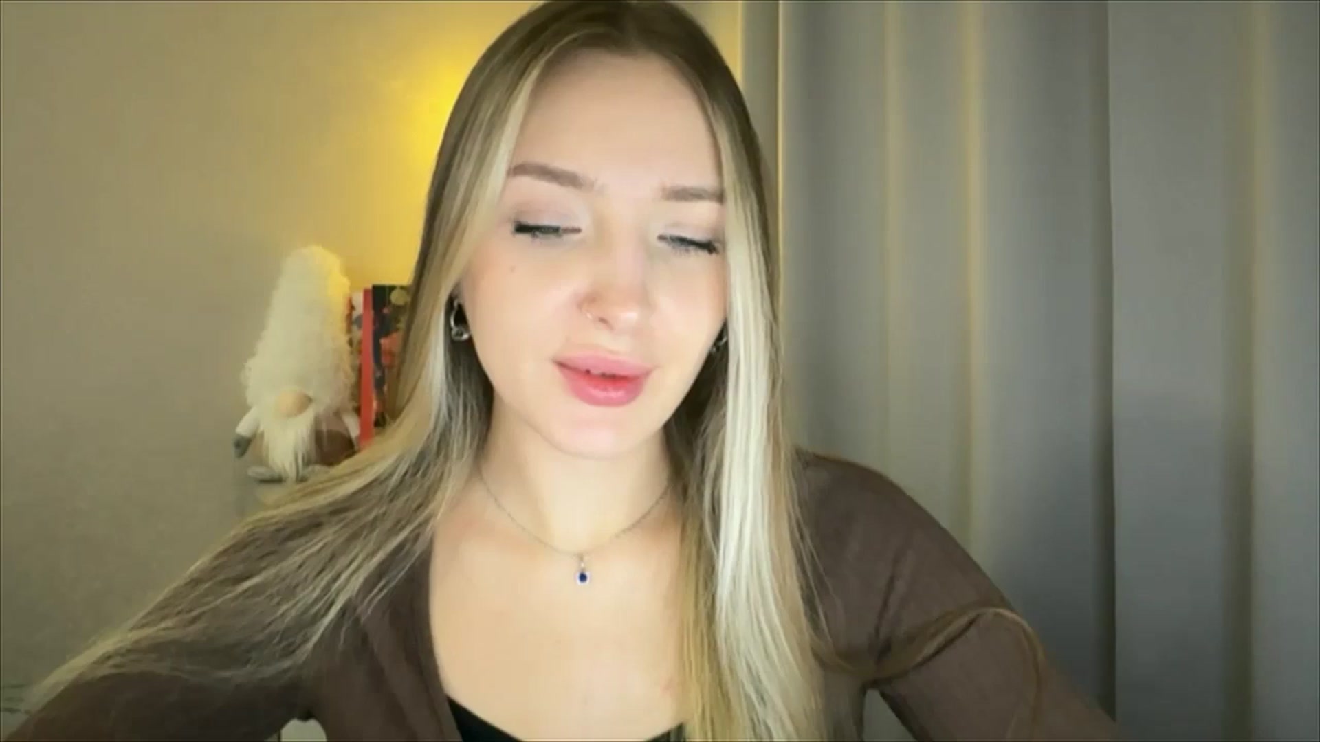 Gallery image thumbnail from My_Diana's myfreecams stream on, 01/06/2025, 22:18 image 18 of 20