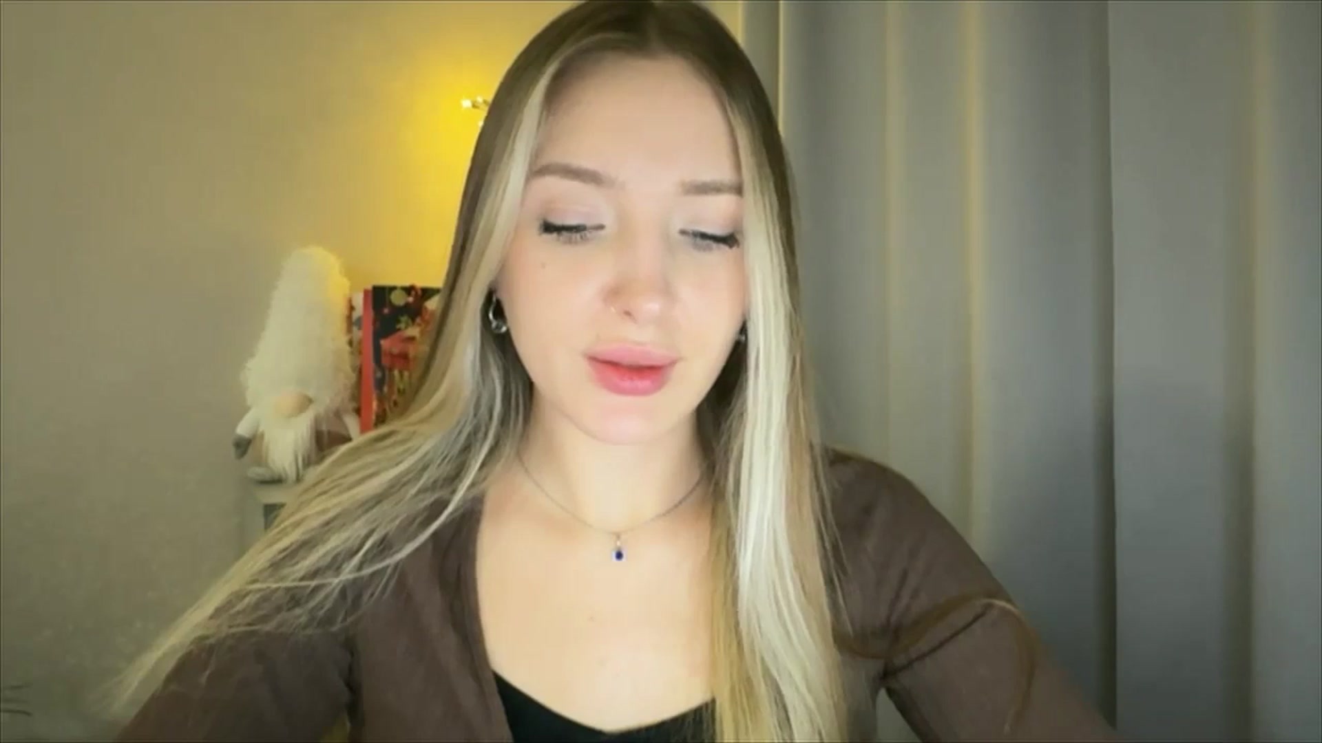Gallery image thumbnail from My_Diana's myfreecams stream on, 01/06/2025, 22:18 image 9 of 20