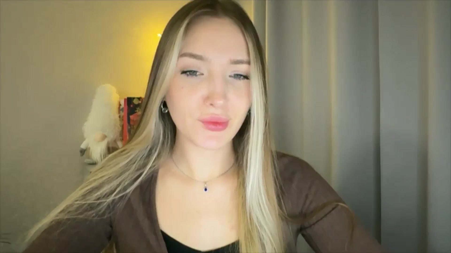 Gallery image thumbnail from My_Diana's myfreecams stream on, 01/06/2025, 22:18 image 10 of 20