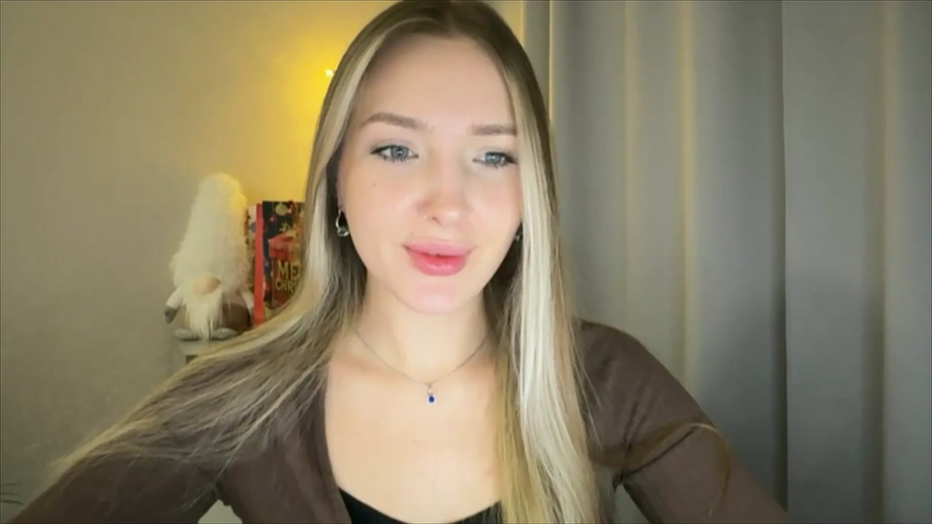Gallery image thumbnail from My_Diana's myfreecams stream on, 01/06/2025, 22:18 image 16 of 20
