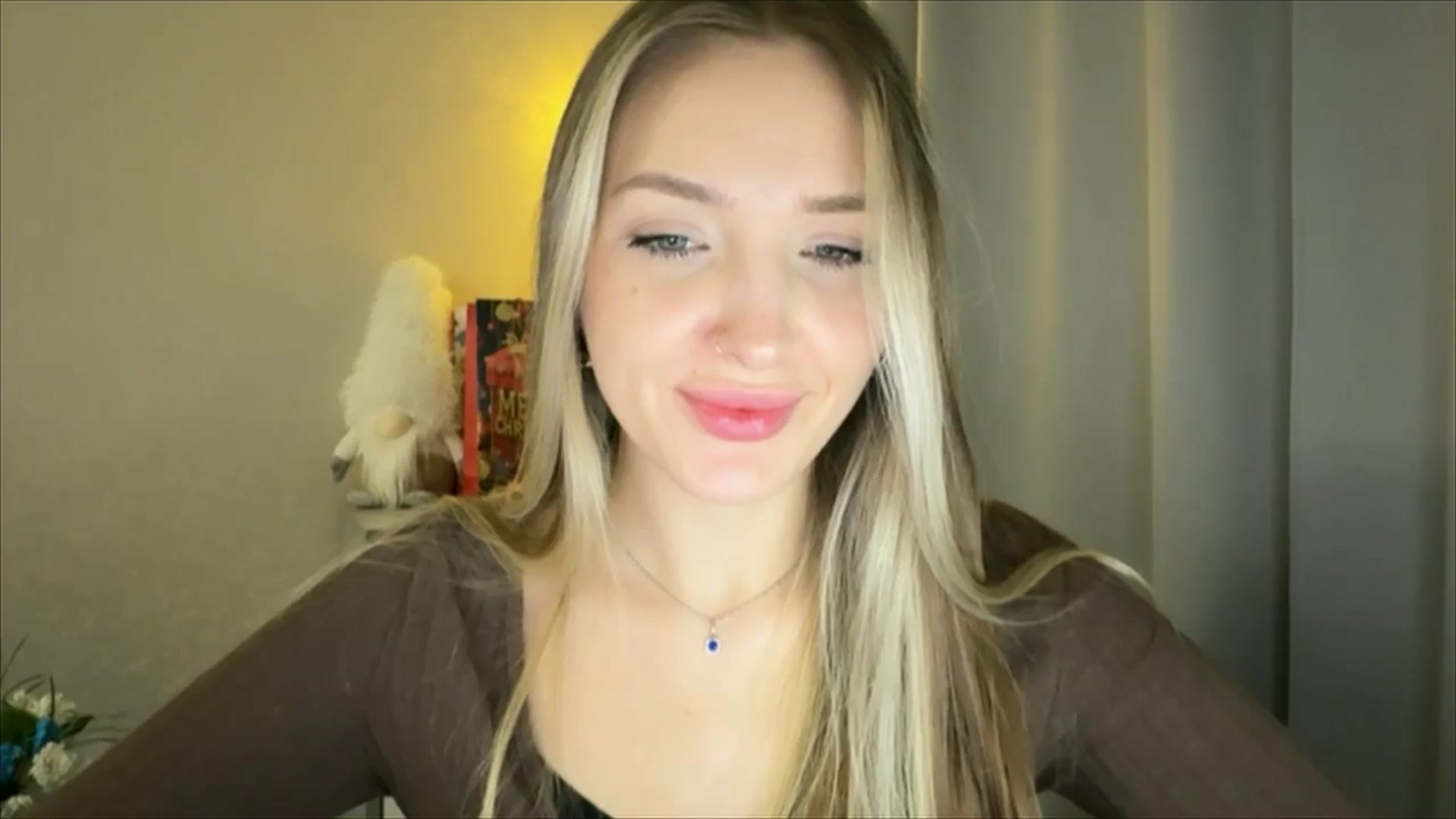Gallery image thumbnail from My_Diana's myfreecams stream on, 01/07/2025, 24:08 image 14 of 20