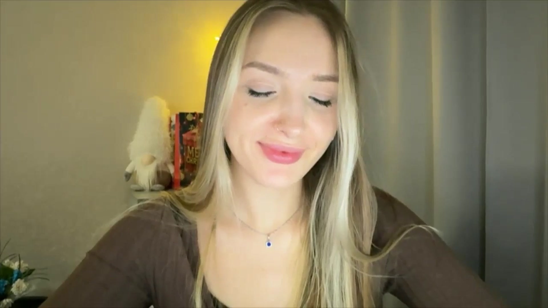 Gallery image thumbnail from My_Diana's myfreecams stream on, 01/07/2025, 24:08 image 15 of 20