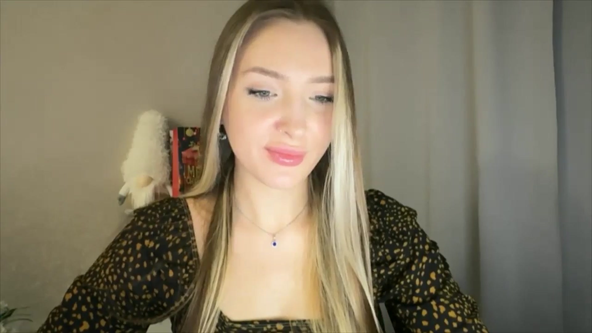 Gallery image thumbnail from My_Diana's myfreecams stream on, 01/08/2025, 24:07 image 19 of 20