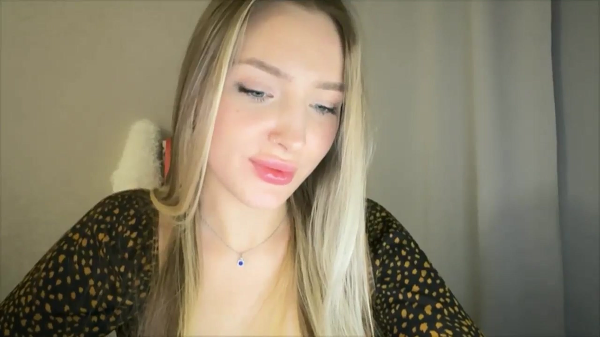 Gallery image thumbnail from My_Diana's myfreecams stream on, 01/08/2025, 24:07 image 17 of 20