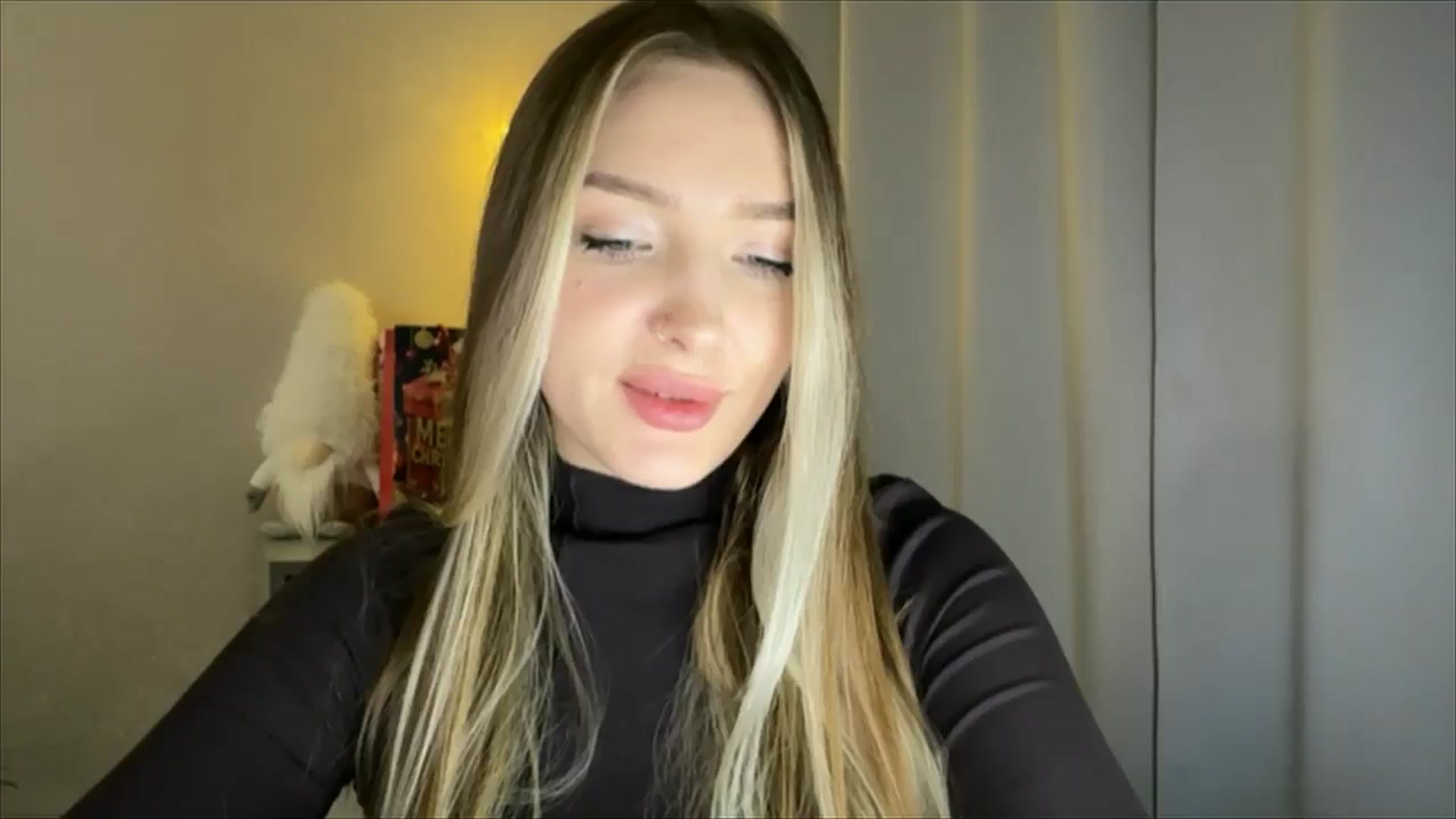 Gallery image thumbnail from My_Diana's myfreecams stream on, 01/08/2025, 16:54 image 15 of 20