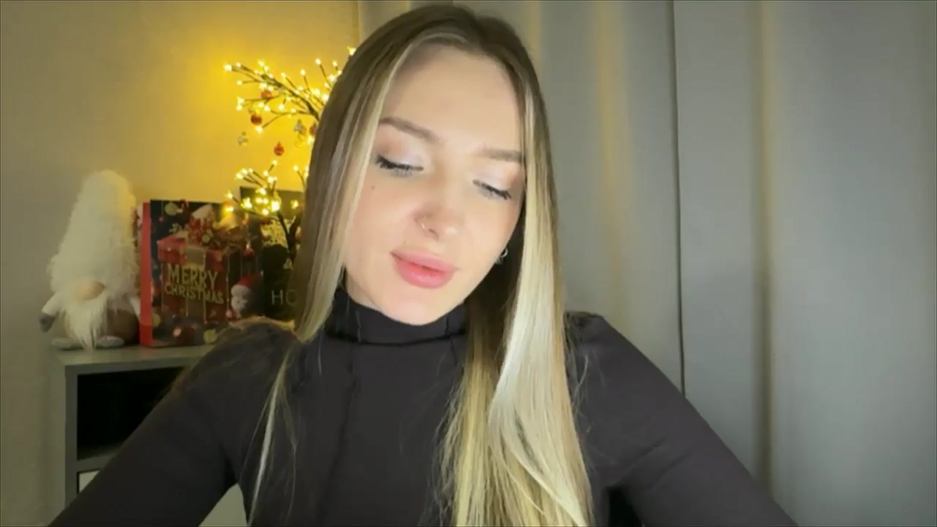 Gallery image thumbnail from My_Diana's myfreecams stream on, 01/09/2025, 24:39 image 15 of 20