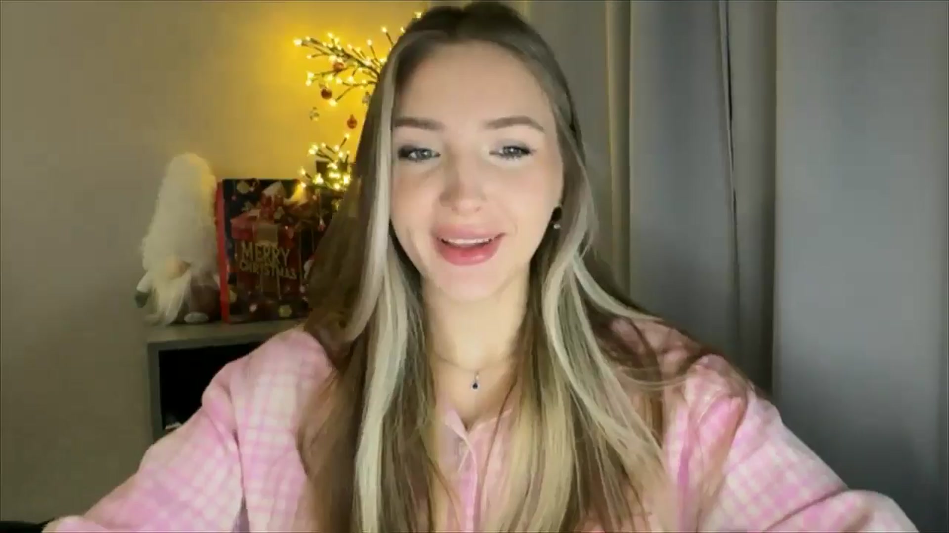 Gallery image thumbnail from My_Diana's myfreecams stream on, 01/10/2025, 15:36 image 18 of 20
