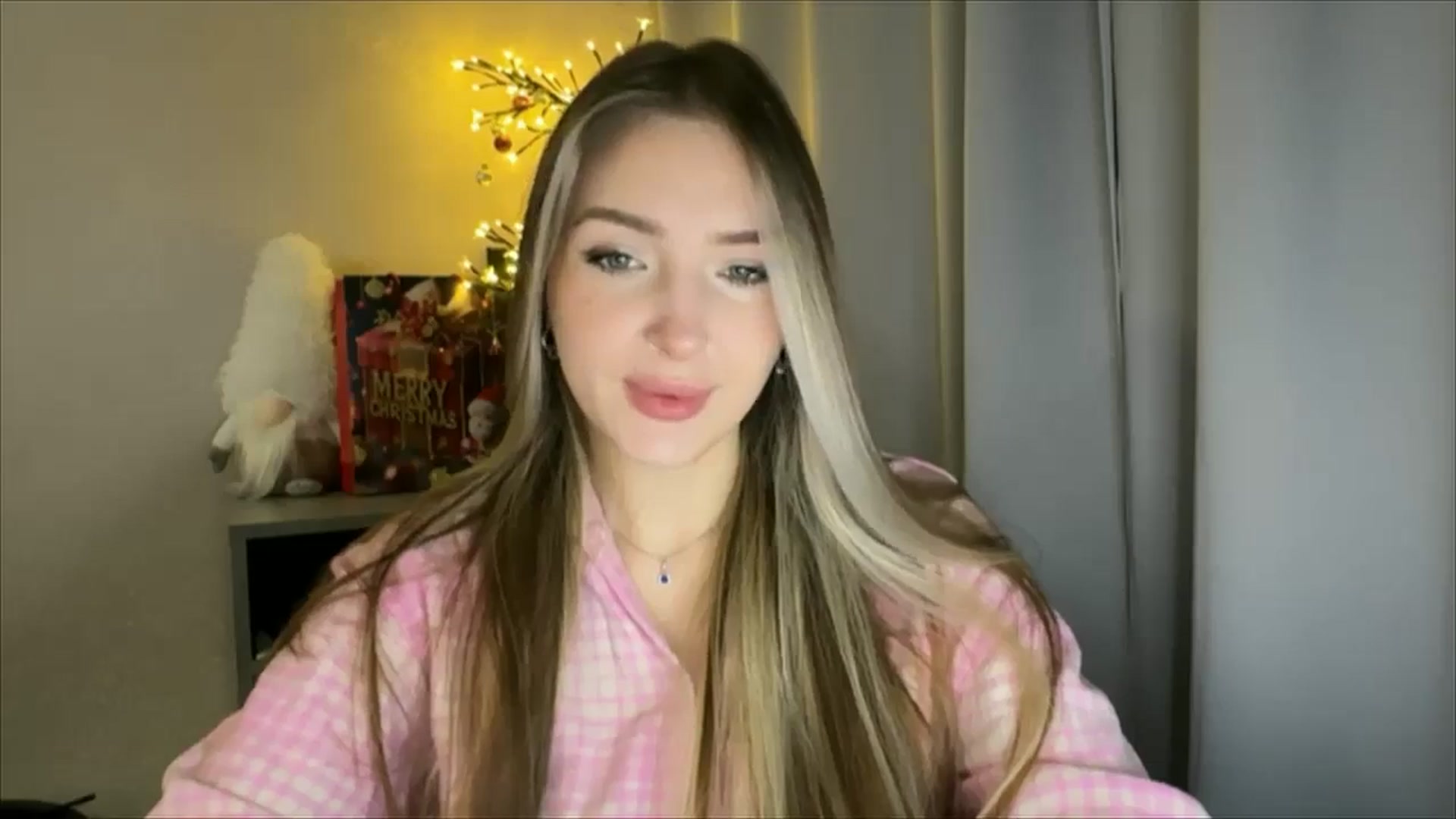 Gallery image thumbnail from My_Diana's myfreecams stream on, 01/10/2025, 15:36 image 8 of 20