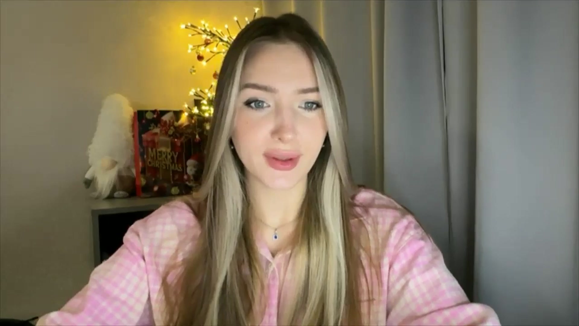 Gallery image thumbnail from My_Diana's myfreecams stream on, 01/10/2025, 15:36 image 14 of 20