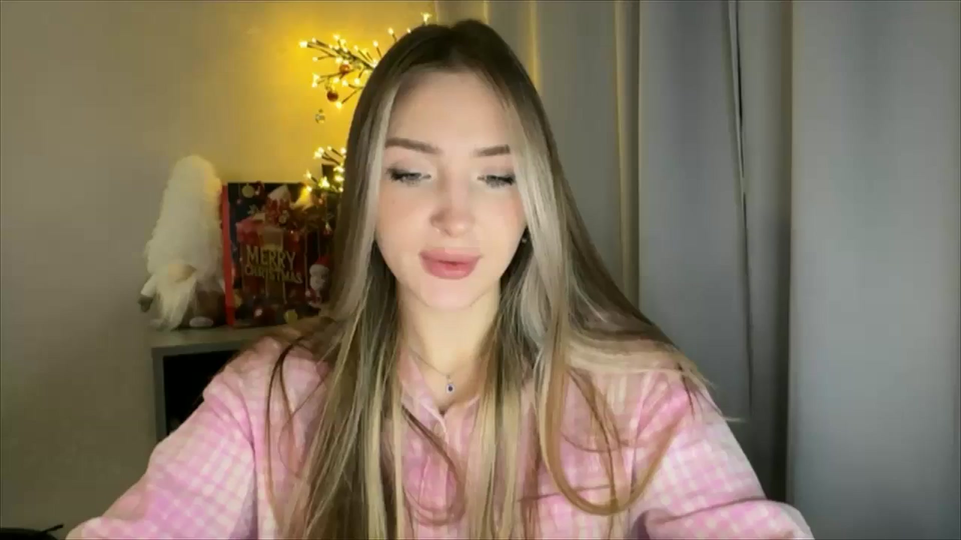 Gallery image thumbnail from My_Diana's myfreecams stream on, 01/10/2025, 15:36 image 11 of 20