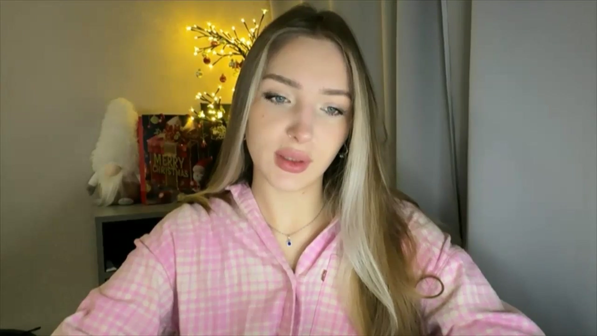 Gallery image thumbnail from My_Diana's myfreecams stream on, 01/10/2025, 15:36 image 2 of 20