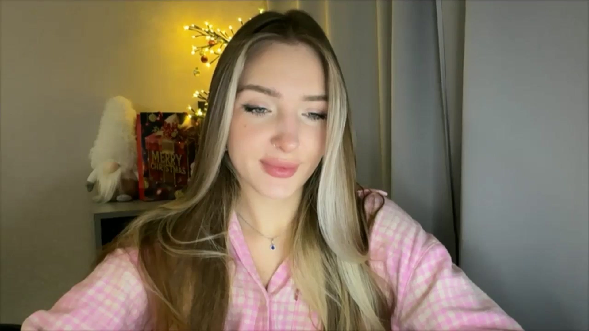 Gallery image thumbnail from My_Diana's myfreecams stream on, 01/10/2025, 15:36 image 5 of 20