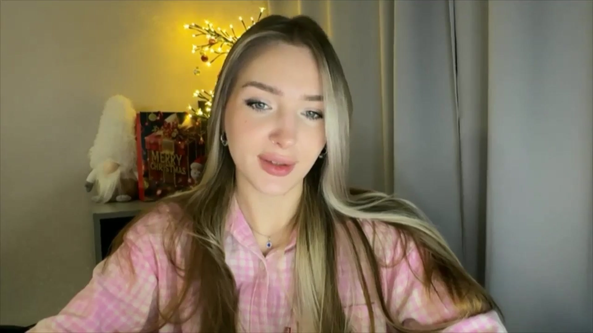 Gallery image thumbnail from My_Diana's myfreecams stream on, 01/10/2025, 15:36 image 10 of 20