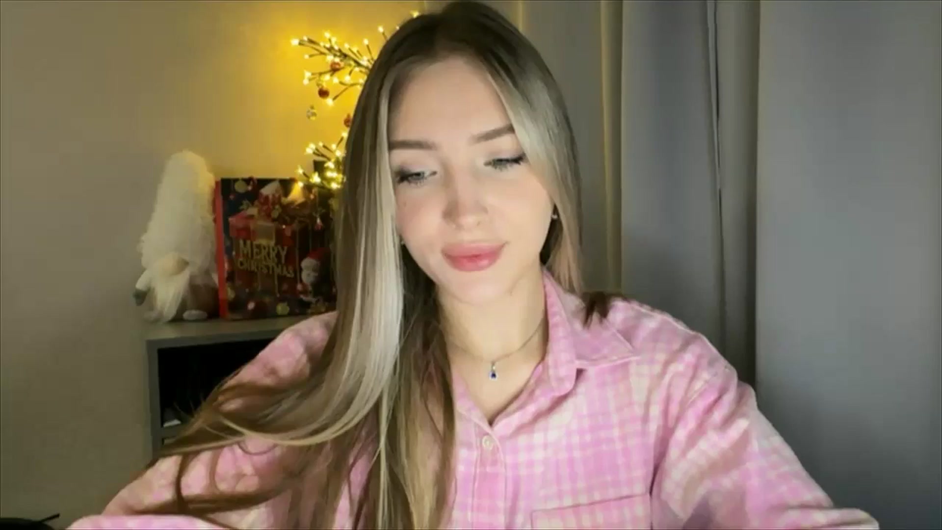 Gallery image thumbnail from My_Diana's myfreecams stream on, 01/10/2025, 16:07 image 8 of 20