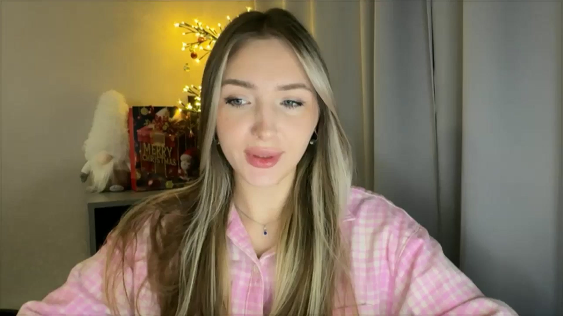 Gallery image thumbnail from My_Diana's myfreecams stream on, 01/10/2025, 16:07 image 1 of 20