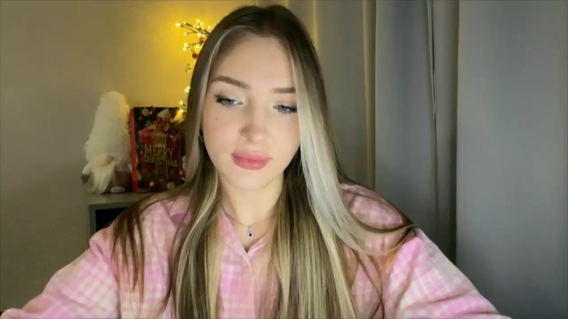 Gallery image thumbnail from My_Diana's myfreecams stream on, 01/10/2025, 16:07 image 12 of 20