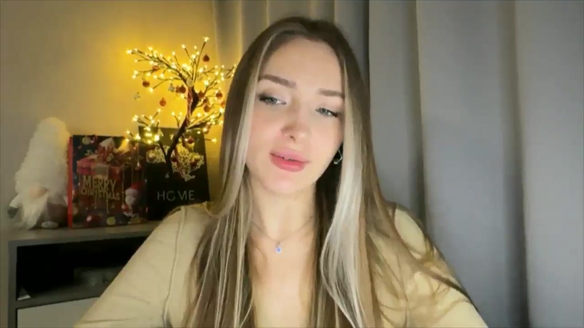 Gallery image thumbnail from My_Diana's myfreecams stream on, 01/10/2025, 23:01 image 19 of 20