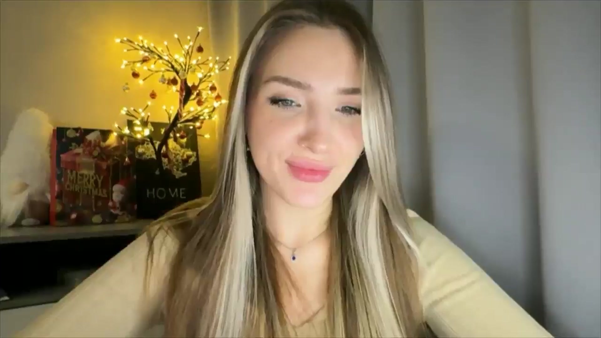 Gallery image thumbnail from My_Diana's myfreecams stream on, 01/10/2025, 23:01 image 2 of 20