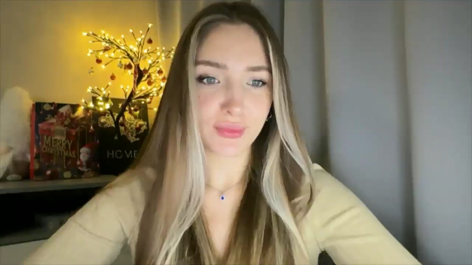 Gallery image thumbnail from My_Diana's myfreecams stream on, 01/10/2025, 23:01 image 11 of 20