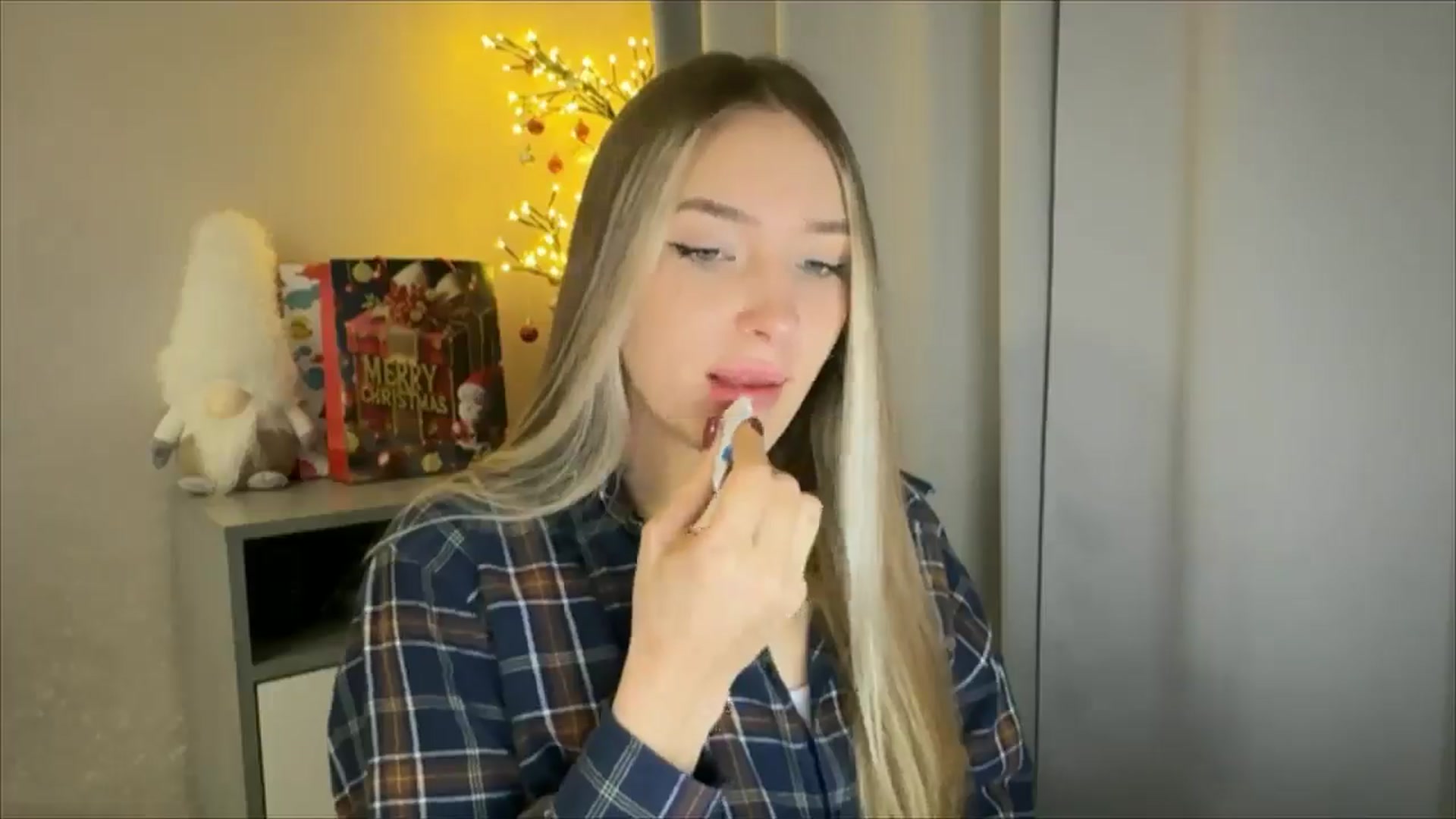 Gallery image thumbnail from My_Diana's myfreecams stream on, 01/12/2025, 15:34 image 4 of 20