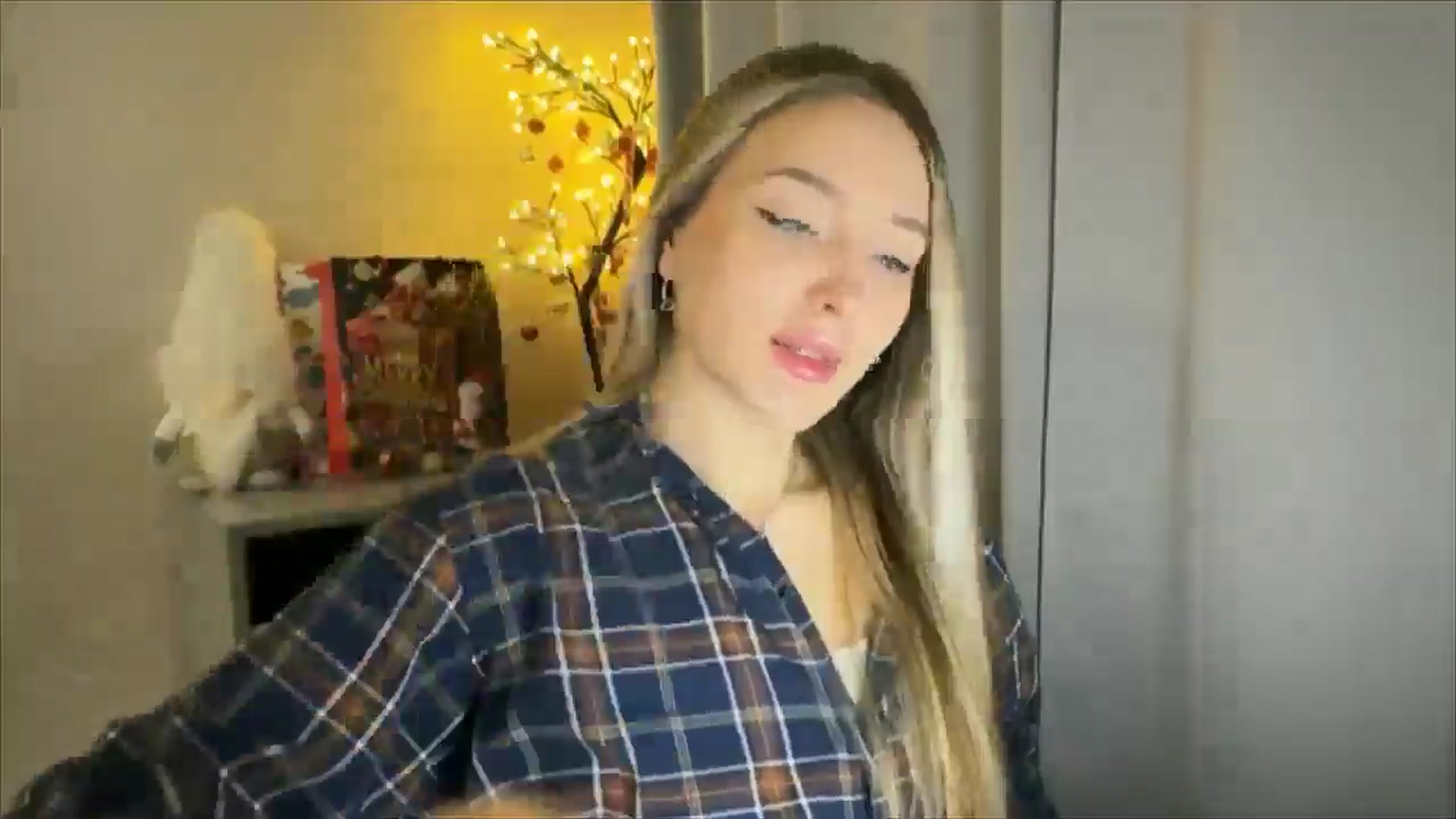 Gallery image thumbnail from My_Diana's myfreecams stream on, 01/12/2025, 15:34 image 16 of 20