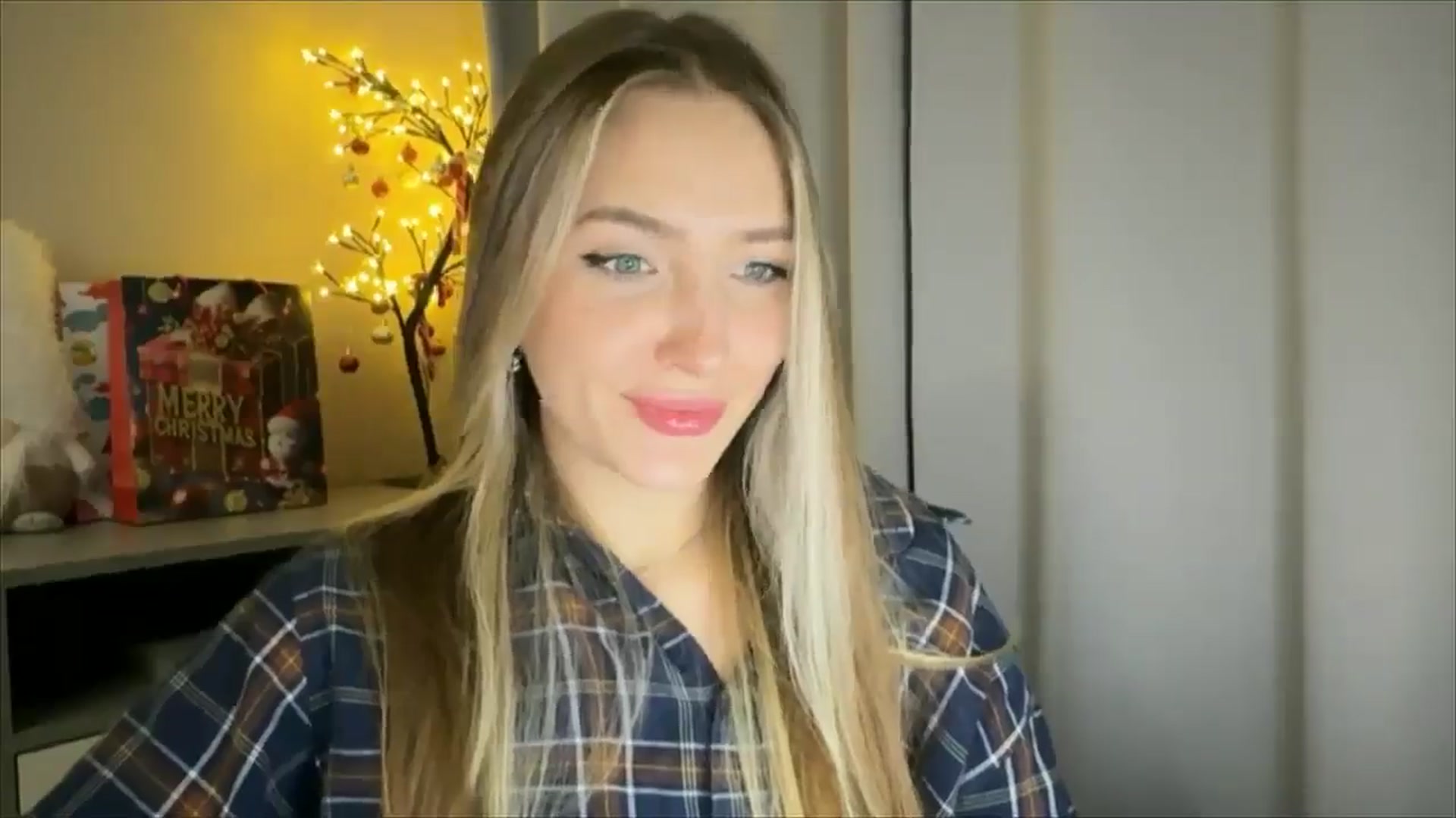 Gallery image thumbnail from My_Diana's myfreecams stream on, 01/12/2025, 17:03 image 8 of 20