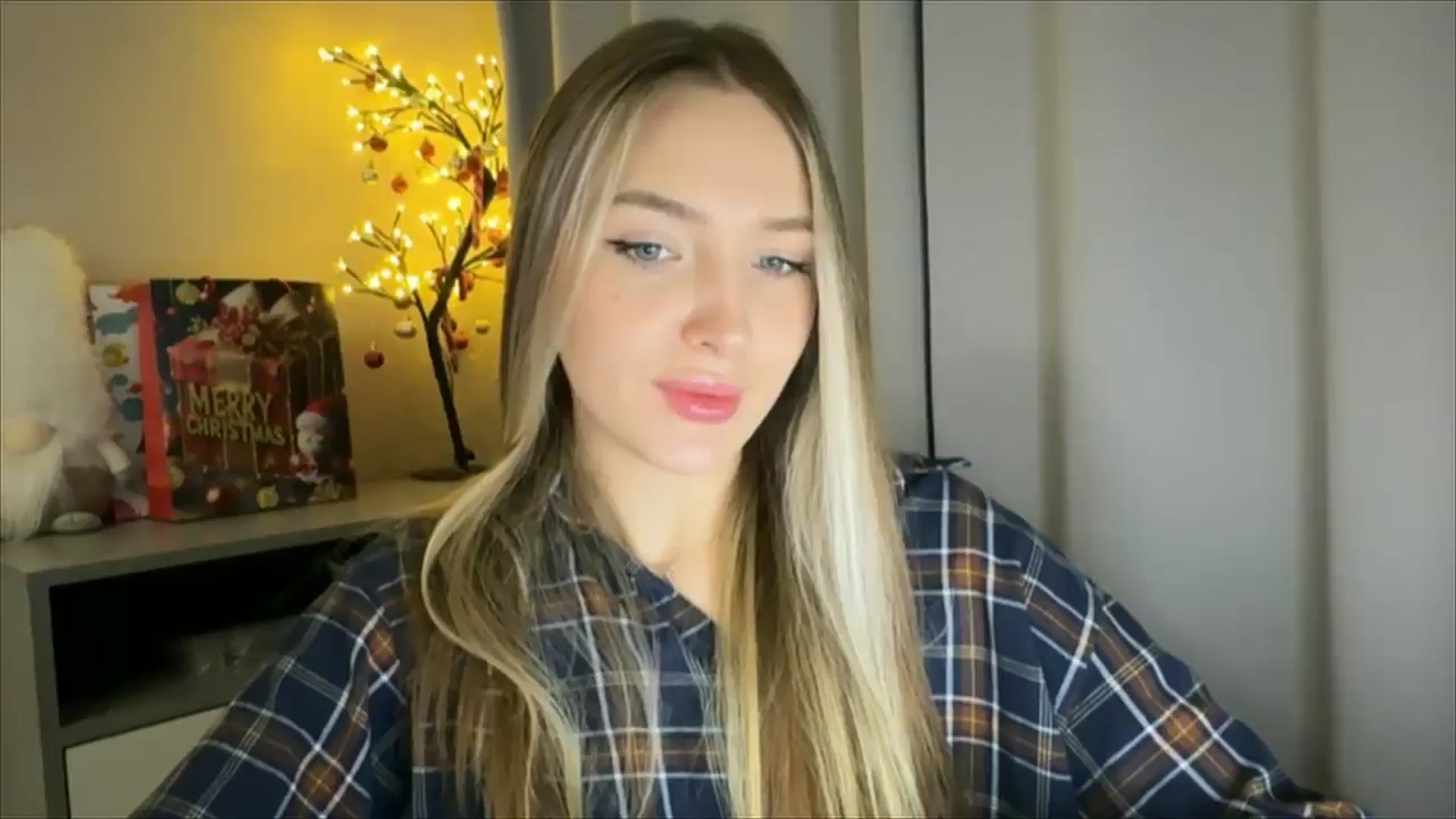 Gallery image thumbnail from My_Diana's myfreecams stream on, 01/12/2025, 17:03 image 11 of 20