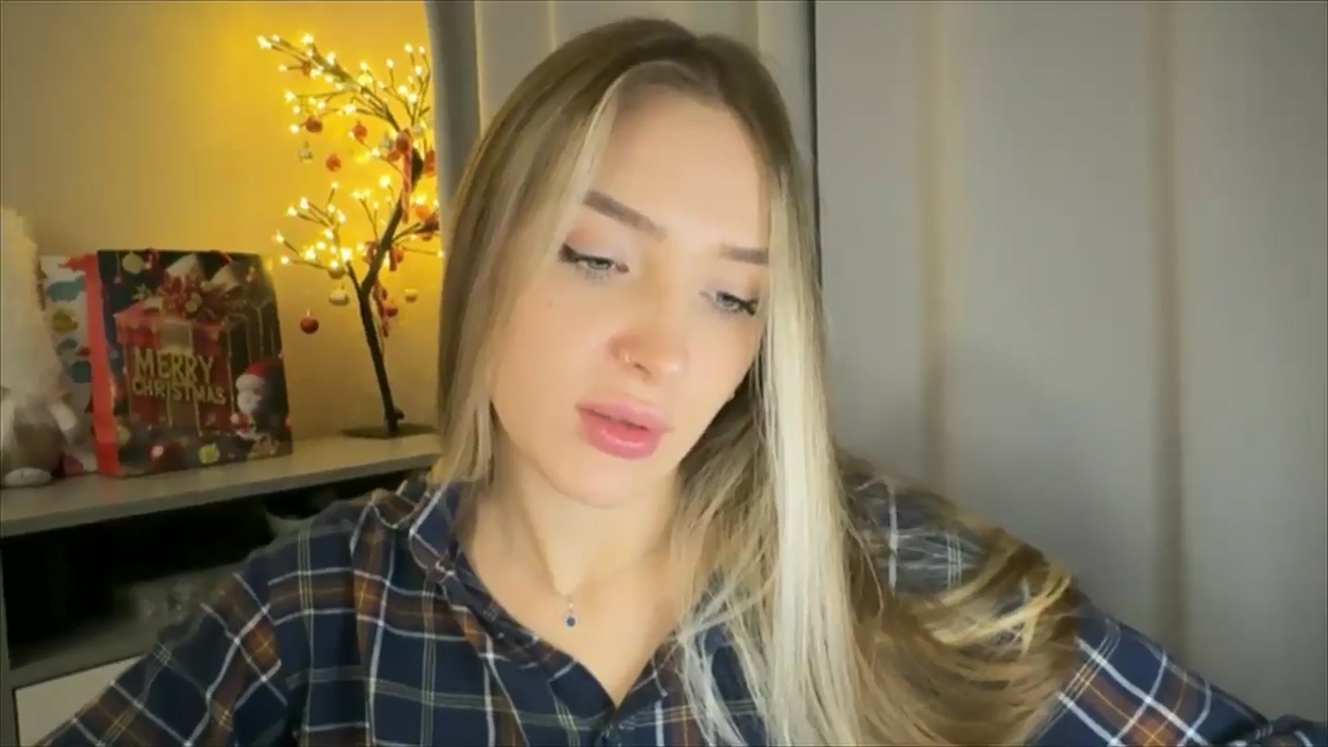 Gallery image thumbnail from My_Diana's myfreecams stream on, 01/12/2025, 17:03 image 19 of 20