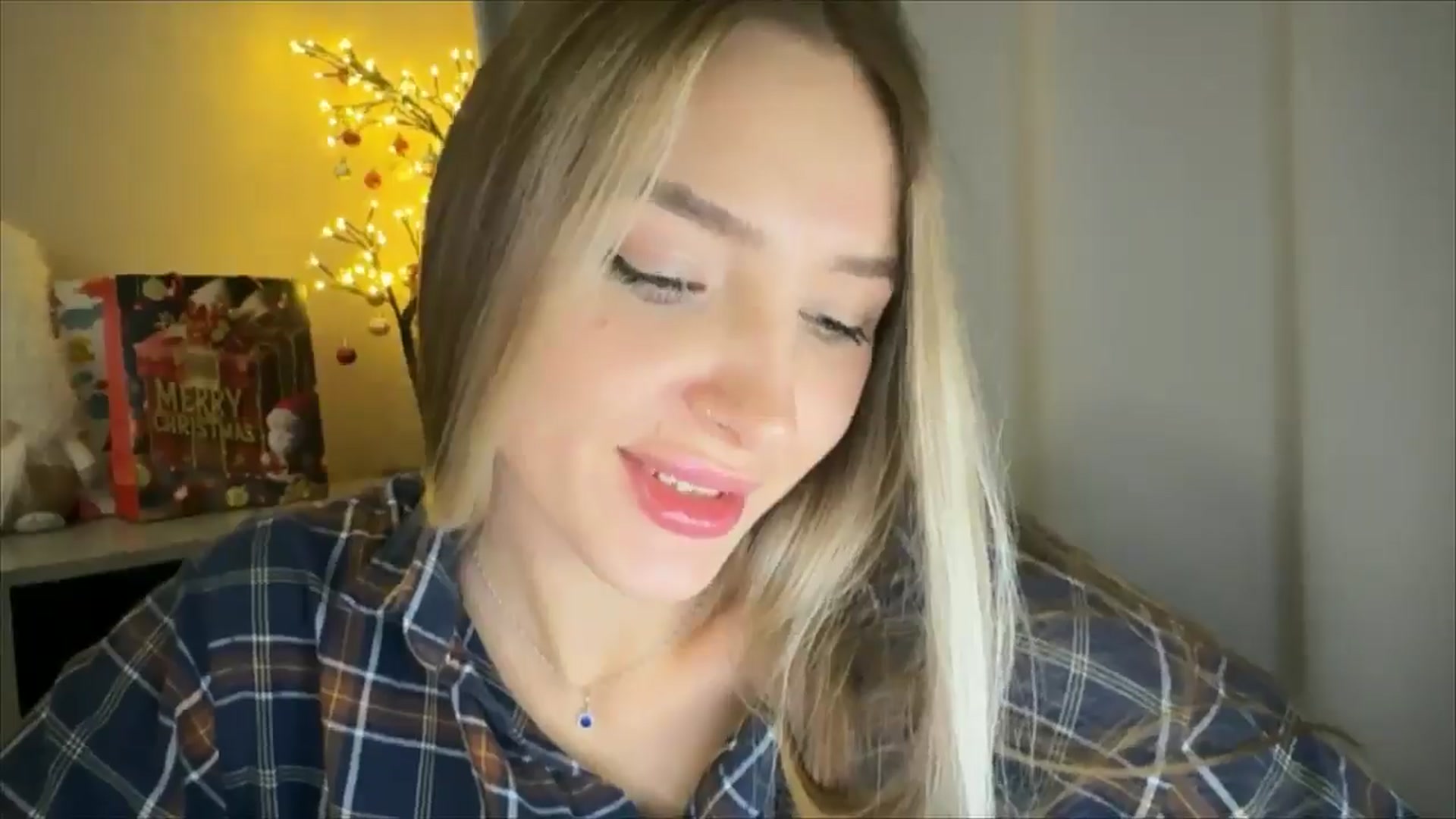 Gallery image thumbnail from My_Diana's myfreecams stream on, 01/12/2025, 17:03 image 16 of 20