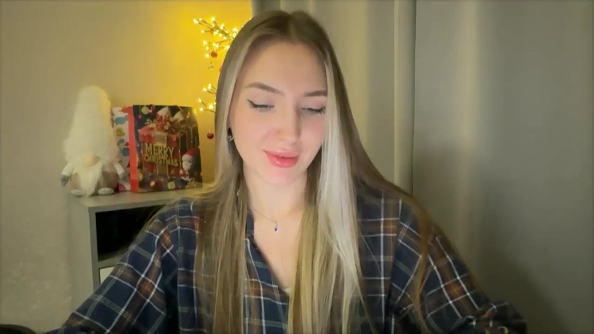 Gallery image thumbnail from My_Diana's myfreecams stream on, 01/12/2025, 23:04 image 14 of 20