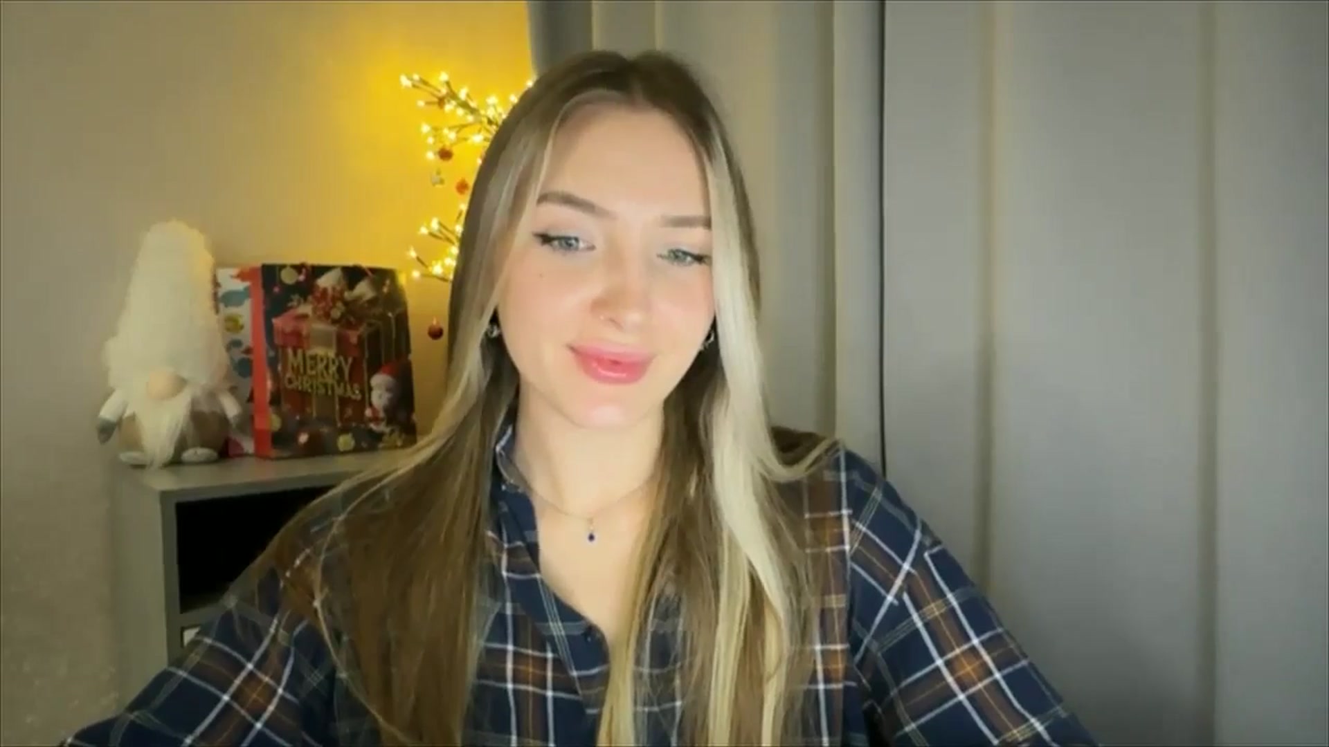 Gallery image thumbnail from My_Diana's myfreecams stream on, 01/12/2025, 23:04 image 4 of 20