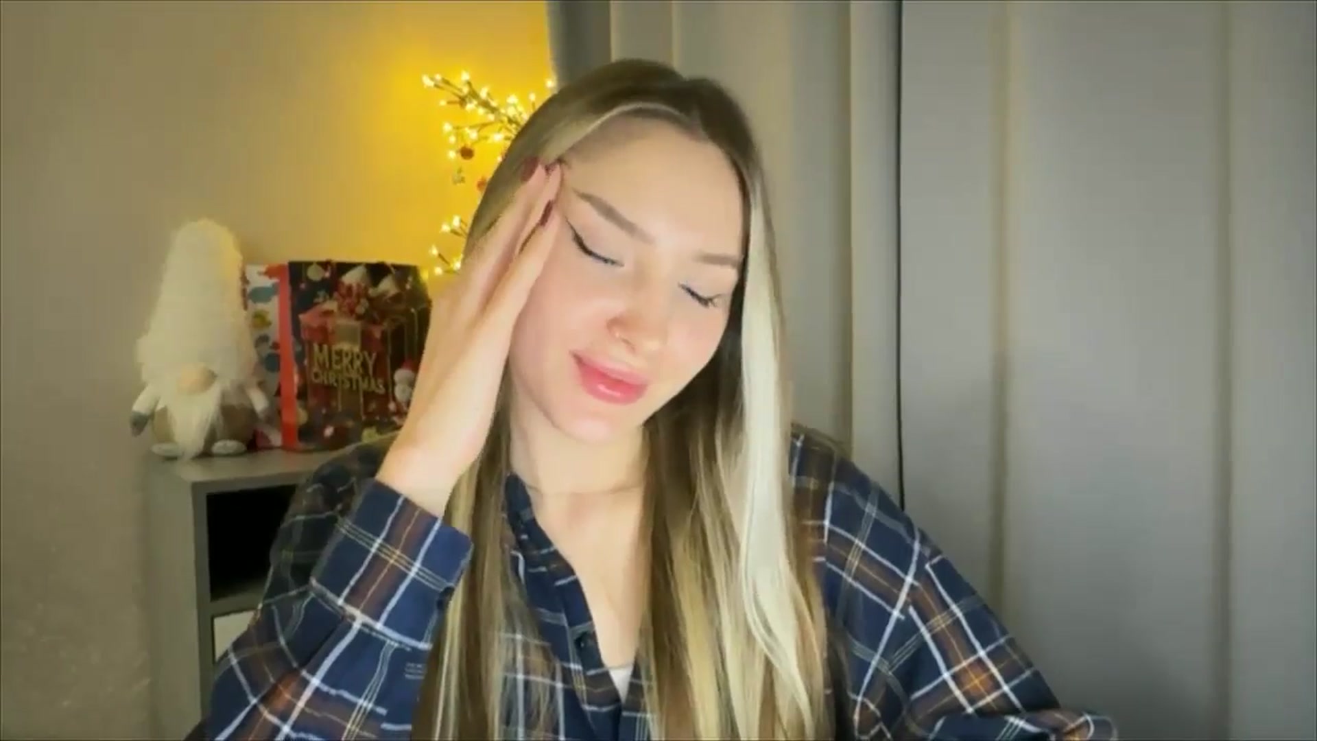 Gallery image thumbnail from My_Diana's myfreecams stream on, 01/12/2025, 23:04 image 9 of 20