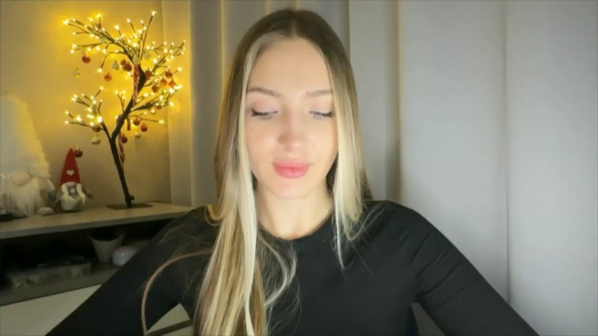 Gallery image thumbnail from My_Diana's myfreecams stream on, 01/22/2025, 16:13 image 10 of 20