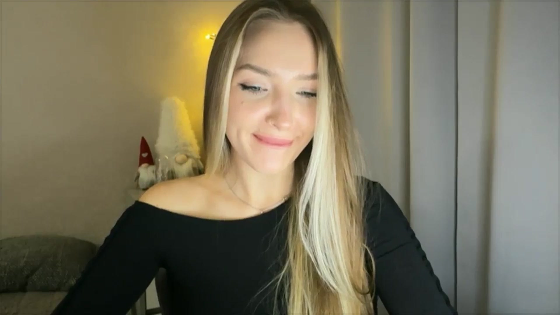 Gallery image thumbnail from My_Diana's myfreecams stream on, 01/25/2025, 17:08 image 12 of 20
