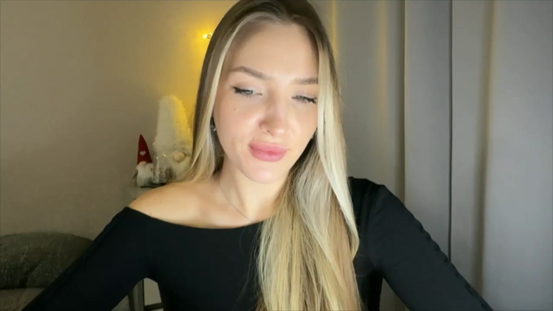 Gallery image thumbnail from My_Diana's myfreecams stream on, 01/25/2025, 17:08 image 15 of 20
