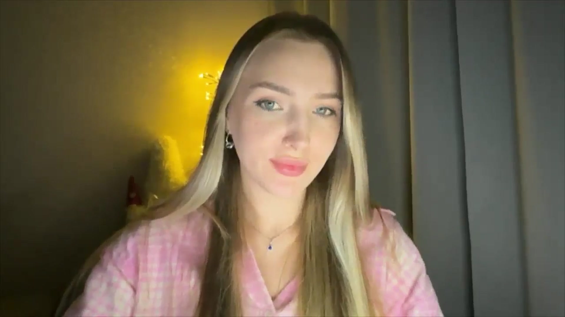 Gallery image thumbnail from My_Diana's myfreecams stream on, 01/28/2025, 22:29 image 12 of 20